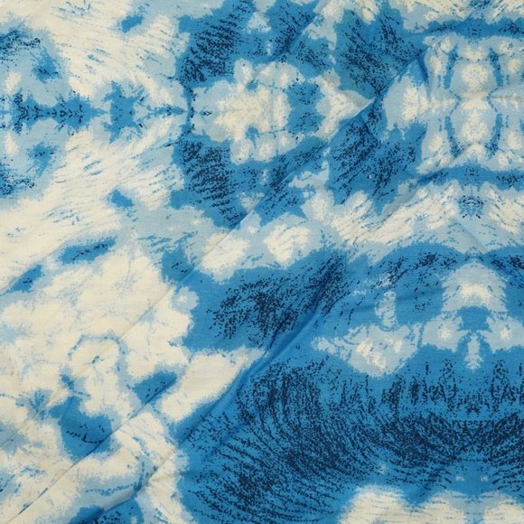 100% Cotton Tie Dye Print Fabric Hankie Head Scarf Blue Colorfast 20 x 20 - Picture 2 of 3